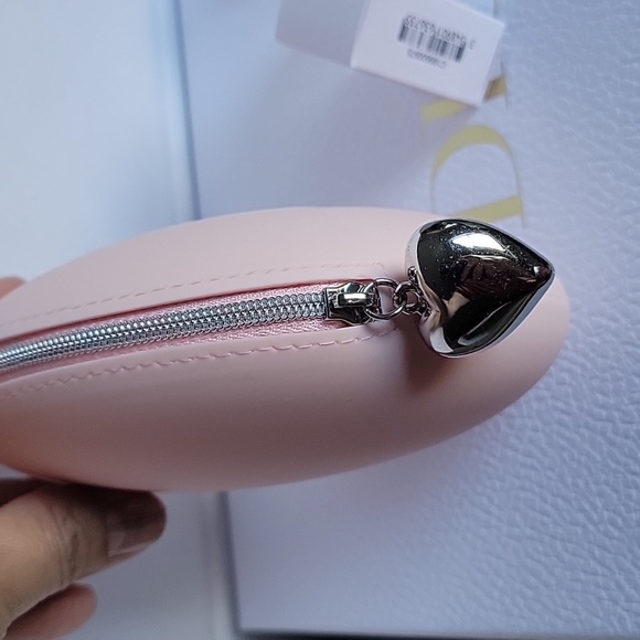 DIOR Pink Pouch Round Case - Picture 9 of 11